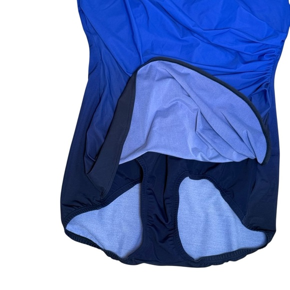 Lands’ End SlenderSuit Tummy Control Skirted 1 Piece Swimsuit Blue Ombré 12D - Picture 7 of 13